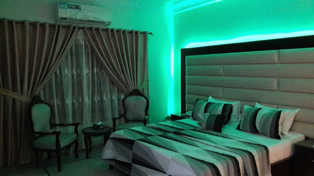 Hotel Seven 7 Karachi Ngoại thất bức ảnh