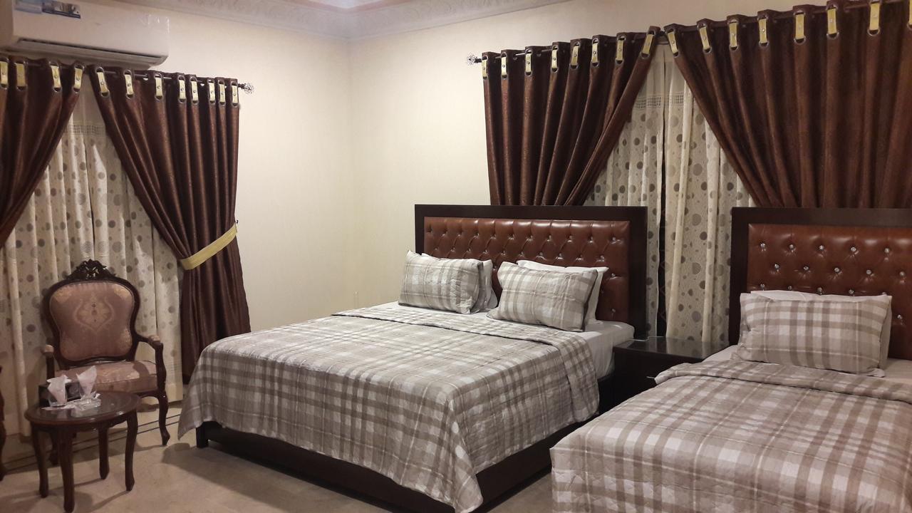 Hotel Seven 7 Karachi Ngoại thất bức ảnh