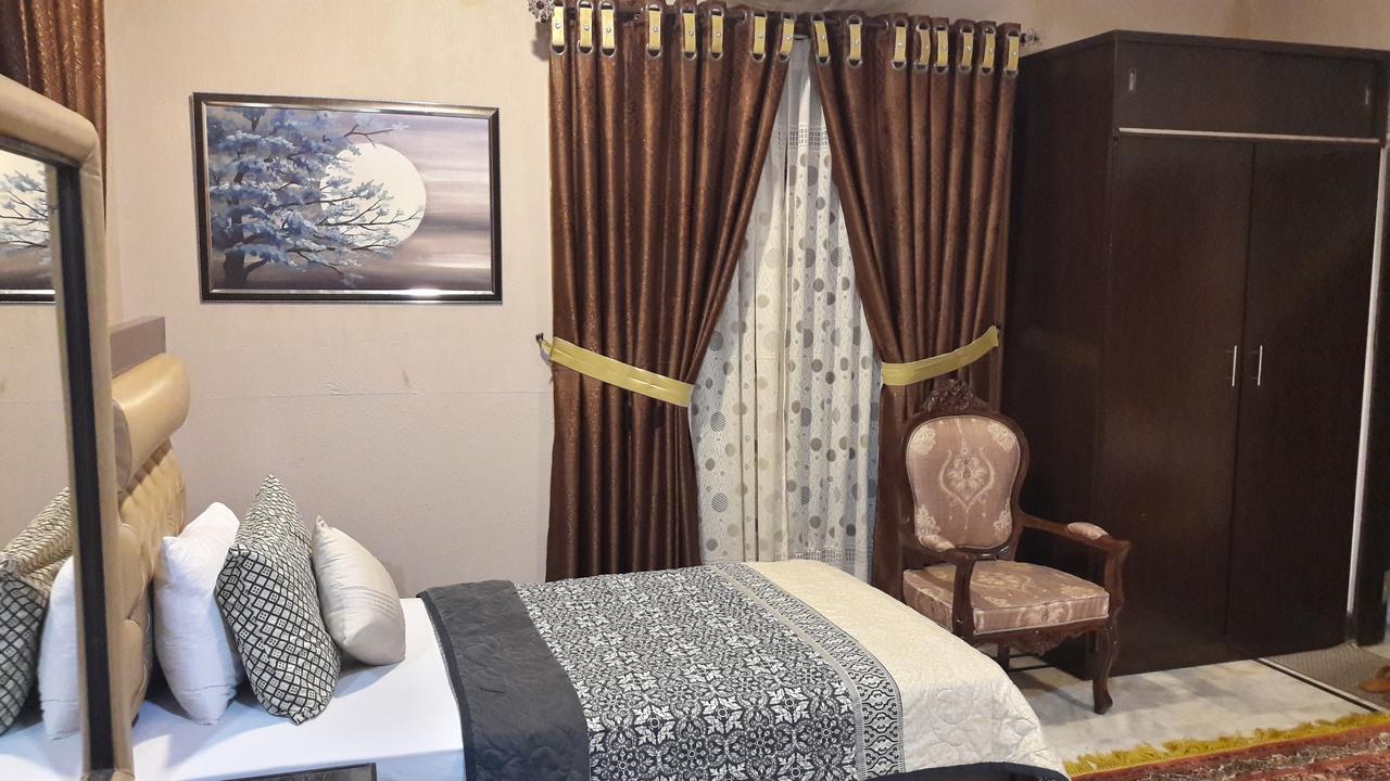 Hotel Seven 7 Karachi Ngoại thất bức ảnh